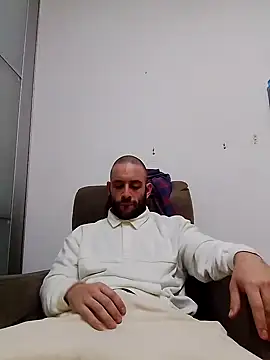 Snapshot of bearguy998 chatting on January 25, 11:54 pm bearguy998 online show from January 25, 11:54 pm