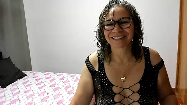 Carlaa-69 online show from June 16, 9:34 am