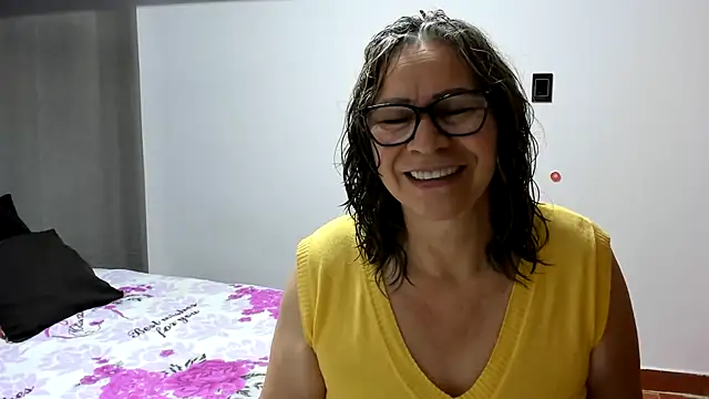 Carlaa-69 online show from June 24, 9:19 am