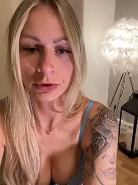 X JamieLove X online show from May 12, 6:16 pm