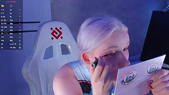 Snapshot of SweeteRose_Royce chatting on January 9, 3:34 pm SweeteRose Royce online show from January 9, 3:34 pm