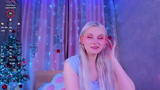 Snapshot of SweeteRose_Royce chatting on January 17, 5:51 pm SweeteRose Royce online show from January 17, 5:51 pm