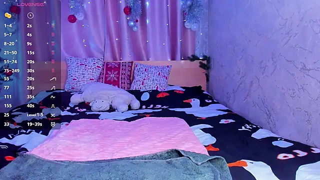 Snapshot of SweeteRose_Royce chatting on January 30, 4:24 pm SweeteRose Royce online show from January 30, 4:24 pm