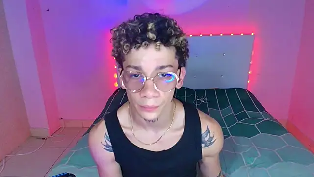 mateodeamjo online show from October 14, 9:59 pm