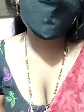 louise92 online show from January 4, 6:09 pm