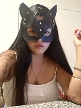 MaluZukii online show from April 11, 5:12 am
