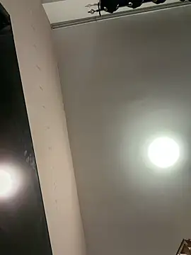 AriaVoss online show from April 15, 3:19 pm