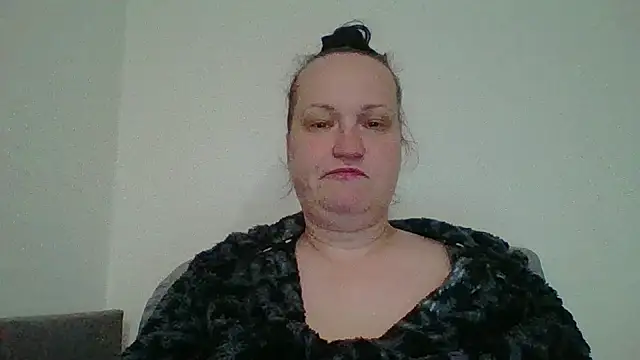  squirty cum lady  online show from October 12, 2:54 am