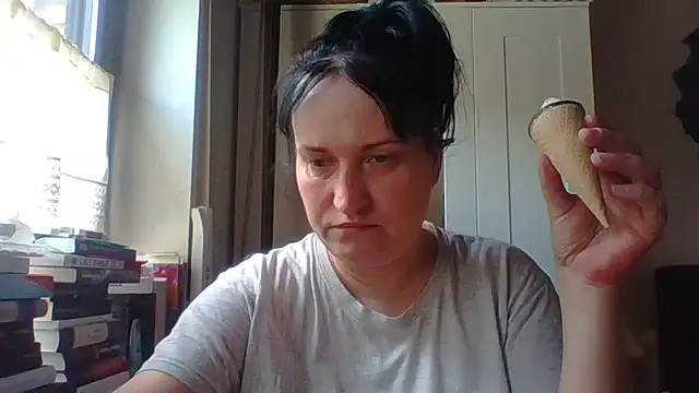  squirty cum lady  online show from May 30, 11:40 am