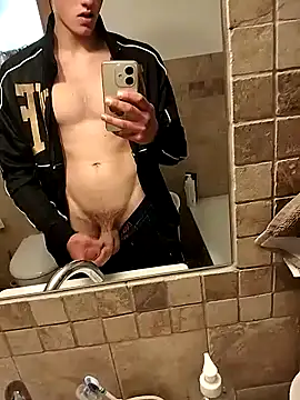 Snapshot of Gibboto chatting on September 27, 12:43 pm Gibboto online show from September 27, 12:43 pm