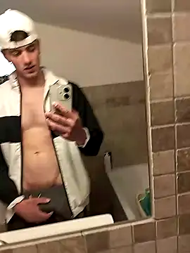 Snapshot of Gibboto chatting on September 28, 2:44 pm Gibboto online show from September 28, 2:44 pm