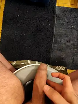 Snapshot of jaimelesexe85 chatting on February 13, 10:43 pm jaimelesexe85 online show from February 13, 10:43 pm