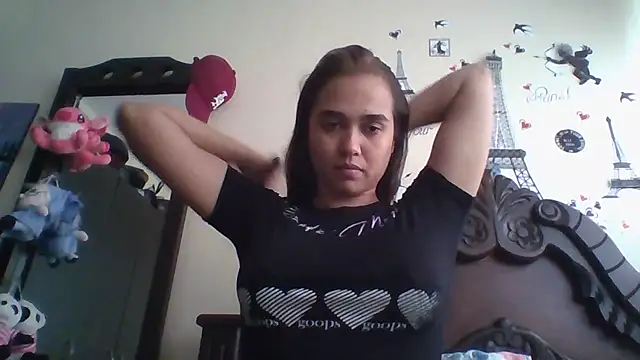 trianabell online show from January 7, 5:15 pm