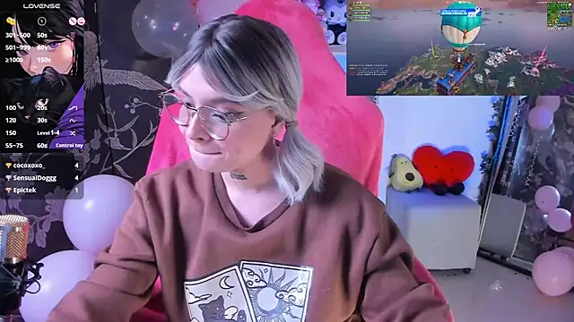 Snapshot of sensualkattt chatting on February 14, 2:28 am sensualkattt online show from February 14, 2:28 am