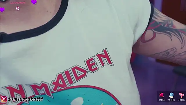 sensualkattt online show from February 3, 2:11 pm