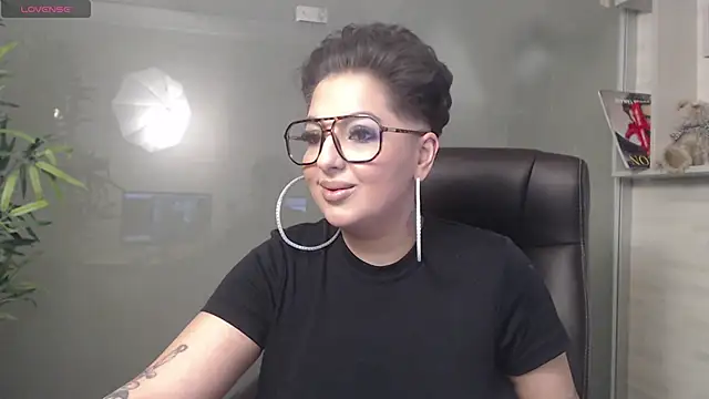 BustyAllyy online show from January 21, 10:19 pm