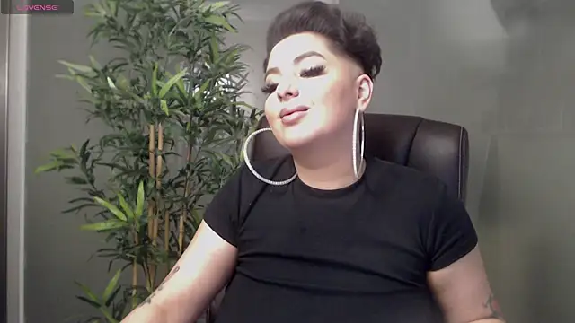 BustyAllyy online show from February 13, 12:24 am