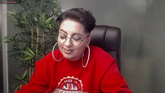 BustyAllyy online show from February 15, 1:53 am