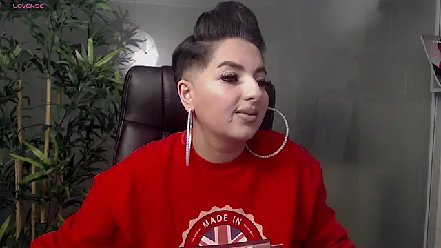 BustyAllyy online show from February 17, 8:47 pm