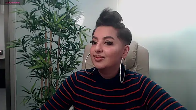 BustyAllyy online show from February 21, 7:54 pm