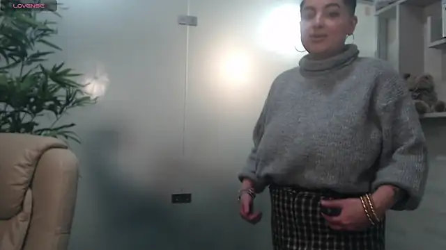 BustyAllyy online show from March 4, 9:54 pm