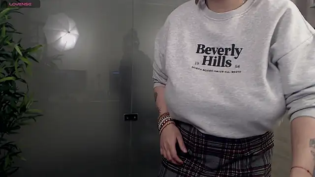 BustyAllyy online show from March 22, 12:39 am