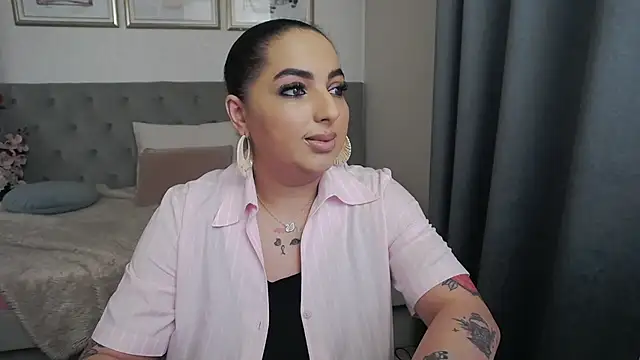 BustyAllyy online show from May 26, 4:25 pm
