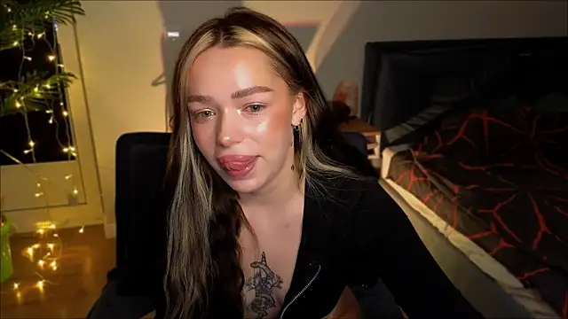 Snapshot of Lily_Yin chatting on February 19, 6:00 am Lily Yin online show from February 19, 6:00 am