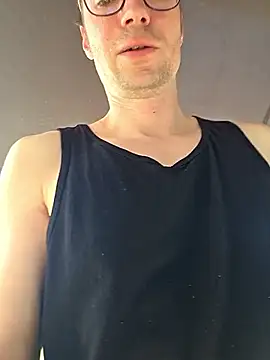 Schnubby1 online show from March 19, 1:04 pm