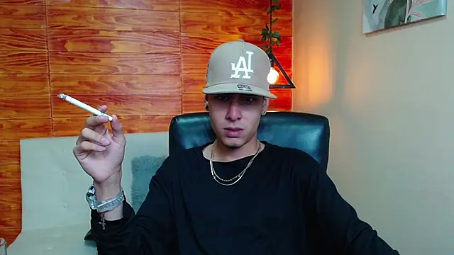 Snapshot of Bastiaan_28 chatting on December 31, 7:53 am Bastiaan 28 online show from December 31, 7:53 am