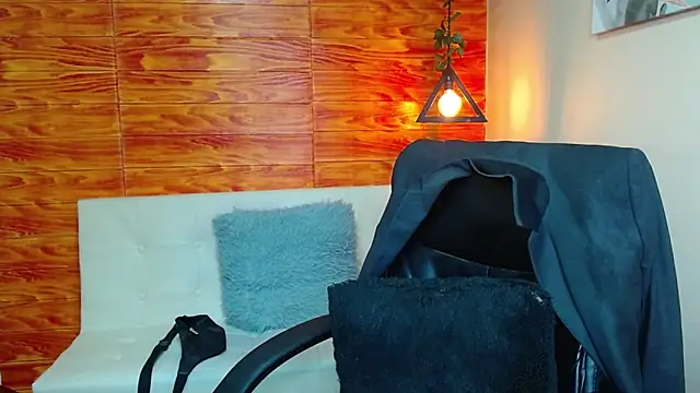 Snapshot of Bastiaan_28 chatting on January 5, 8:52 pm Bastiaan 28 online show from January 5, 8:52 pm