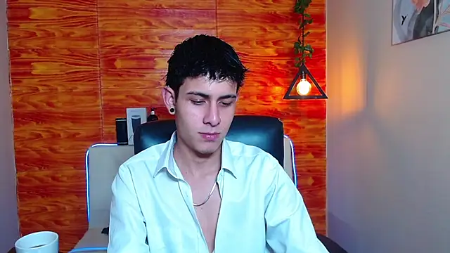 Snapshot of Bastiaan_28 chatting on January 20, 11:02 am Bastiaan 28 online show from January 20, 11:02 am