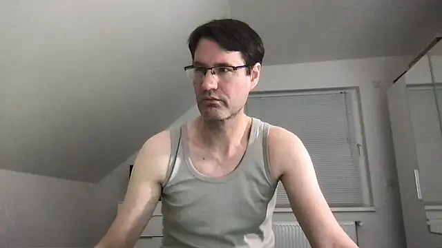 zxzx cam1 online show from March 2, 5:04 pm