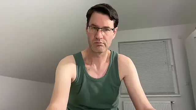 zxzx cam1 online show from April 3, 9:35 pm