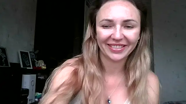 AngelinaLove28 online show from October 26, 7:36 am