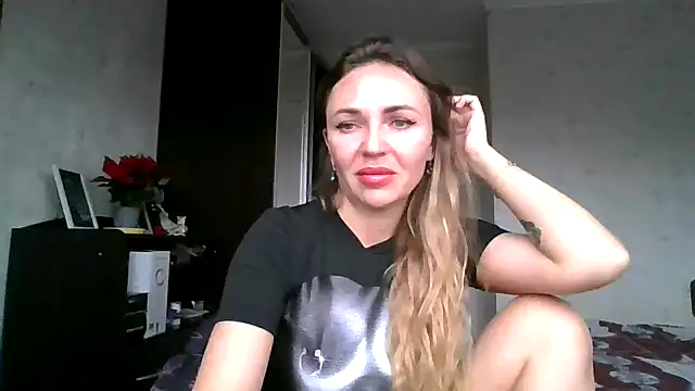 AngelinaLove28 online show from November 27, 7:43 am