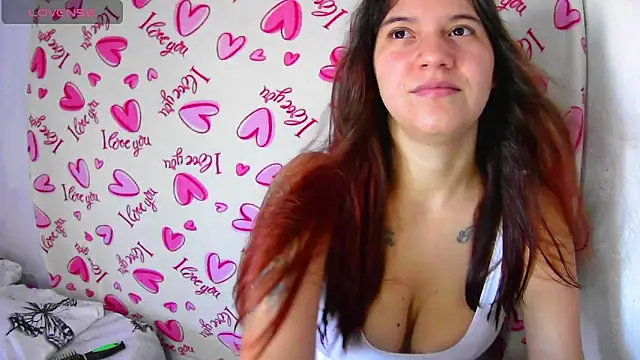 lynieh- online show from September 22, 9:06 pm