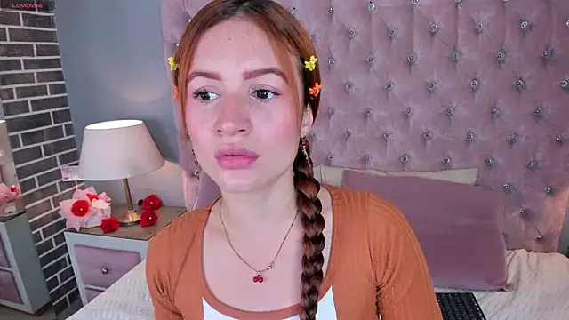 AdelaineBest online show from February 21, 5:35 am