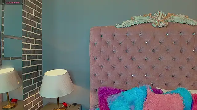 AdelaineBest online show from September 19, 4:47 am