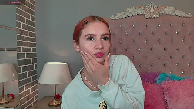 AdelaineBest online show from September 24, 4:38 am