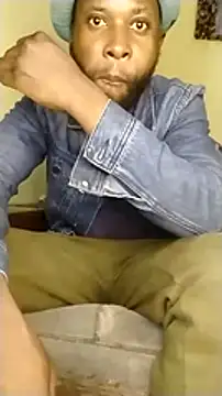 Snapshot of Stallion100 chatting on December 17, 6:42 pm Stallion100 online show from December 17, 6:42 pm