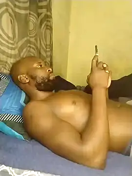 Snapshot of Stallion100 chatting on January 17, 10:01 pm Stallion100 online show from January 17, 10:01 pm