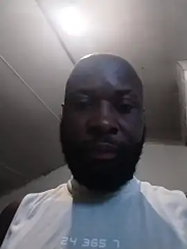 Snapshot of Stallion100 chatting on November 2, 4:04 am Stallion100 online show from November 2, 4:04 am