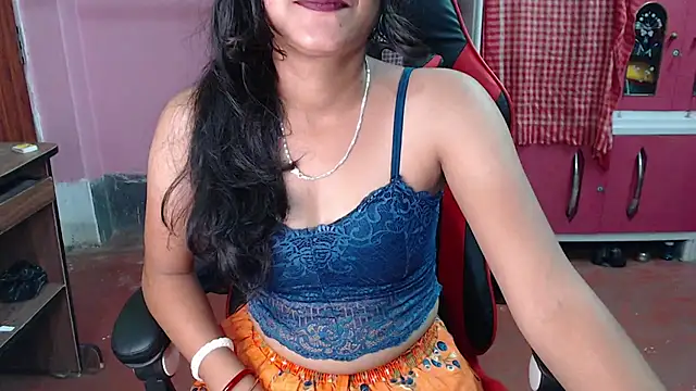 Snapshot of Angel_Alison_ chatting on February 21, 9:43 pm Angel Alison  online show from February 21, 9:43 pm