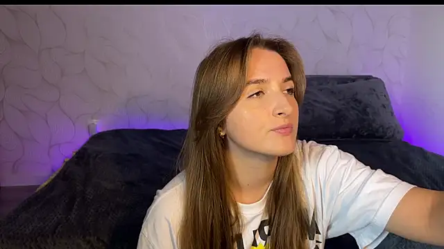 Vibe to night online show from October 9, 10:57 am