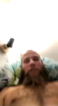 Snapshot of AbukLoko chatting on March 4, 11:00 pm AbukLoko online show from March 4, 11:00 pm