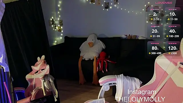 Snapshot of LolyMolli chatting on March 4, 8:16 pm LolyMolli online show from March 4, 8:16 pm