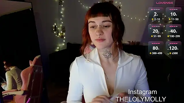 Snapshot of LolyMolli chatting on March 7, 2:12 pm LolyMolli online show from March 7, 2:12 pm