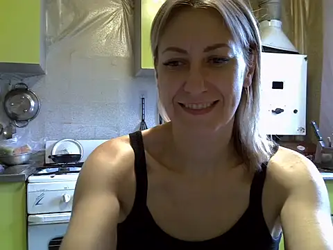 Snapshot of AshleyXHoney chatting on September 12, 5:51 am AshleyXHoney online show from September 12, 5:51 am