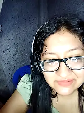 Snapshot of ladygmusic chatting on September 13, 1:16 am ladygmusic online show from September 13, 1:16 am